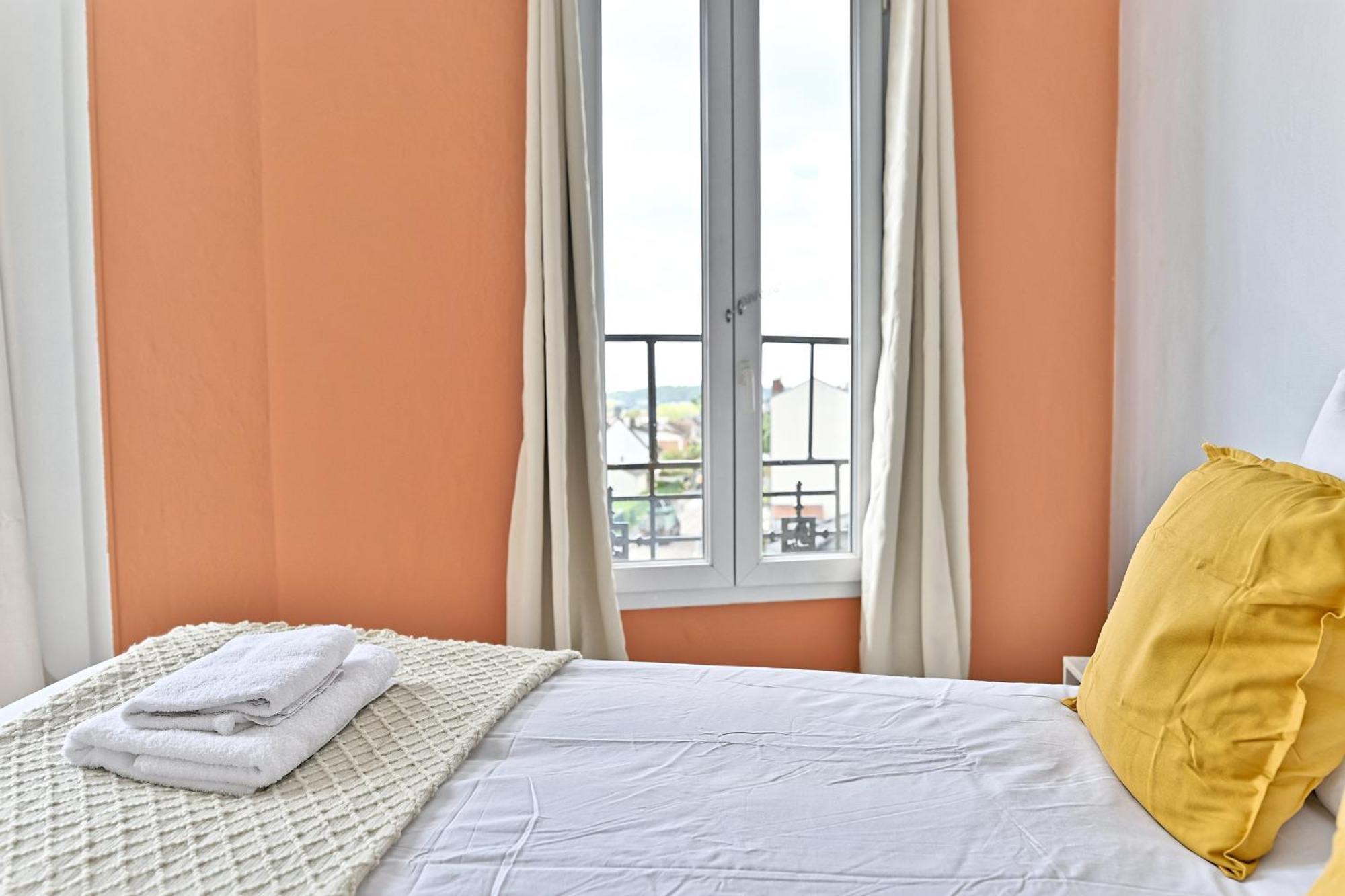 Appartement Paisible En Banlieue Parisienne Gagny Esterno foto